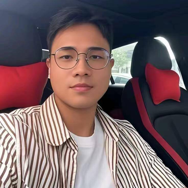 Mike | Merrrisbags | Founder & CEO